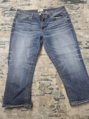 BUCKLE BKE Gabby Capri Jean Sz 31 Waist